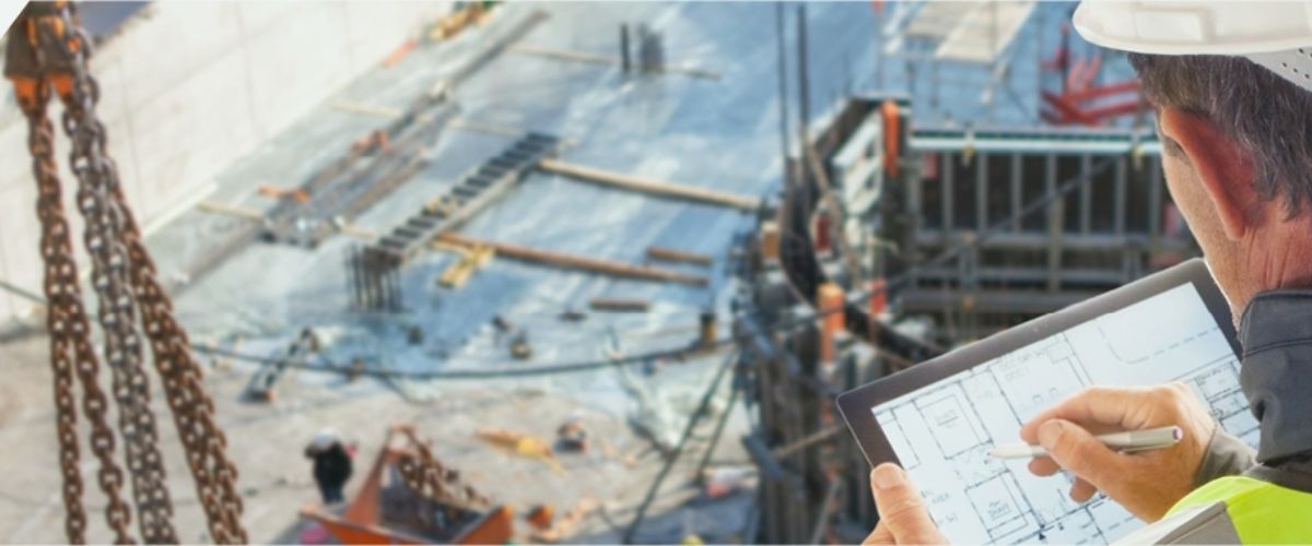 homme sur un chantier industrie