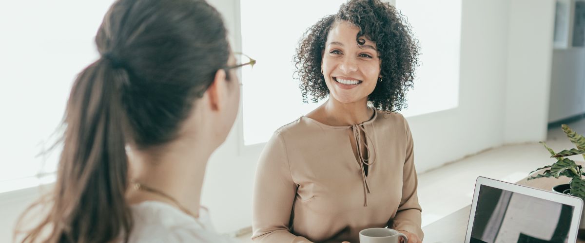 deux femmes en entretien de recrutement